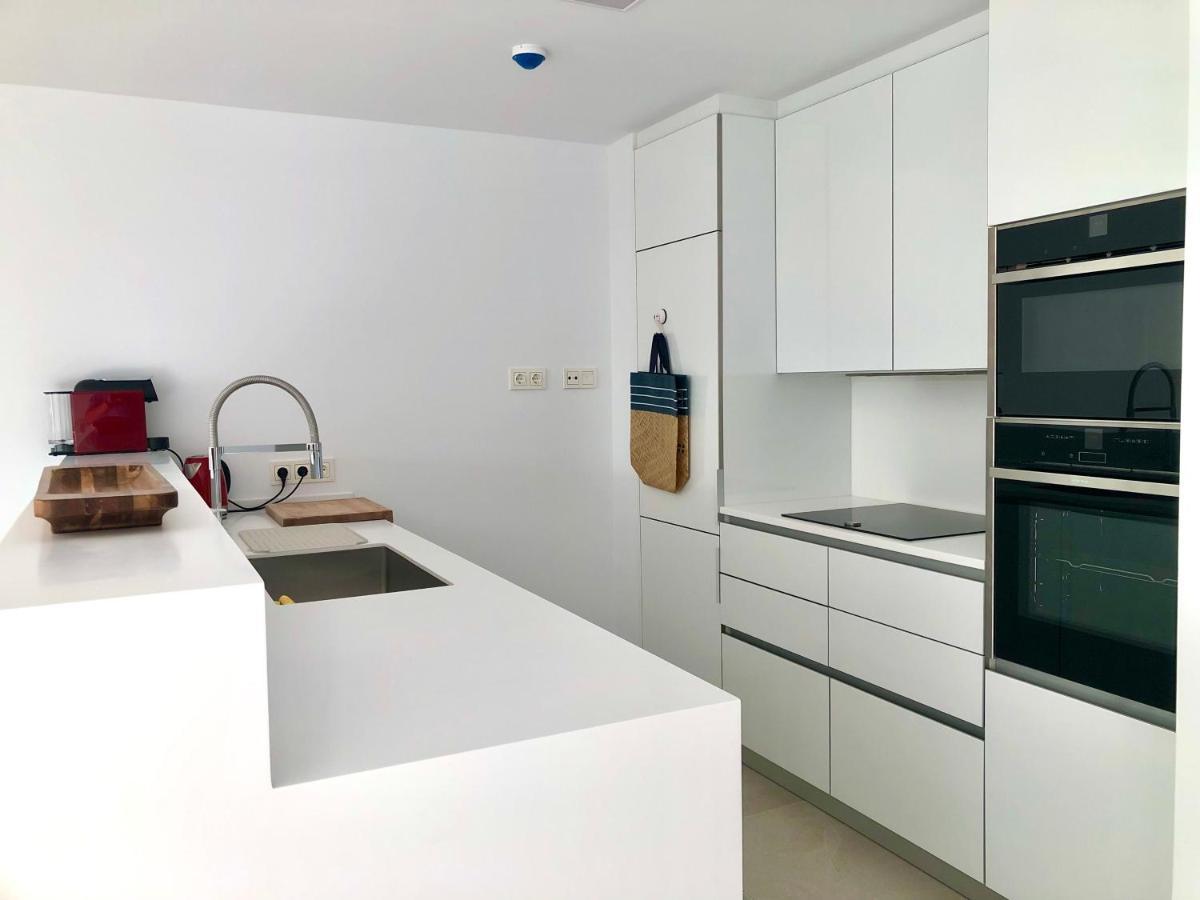 Modern Apartment In Front Of Cabopino Golf Marbella Exteriör bild