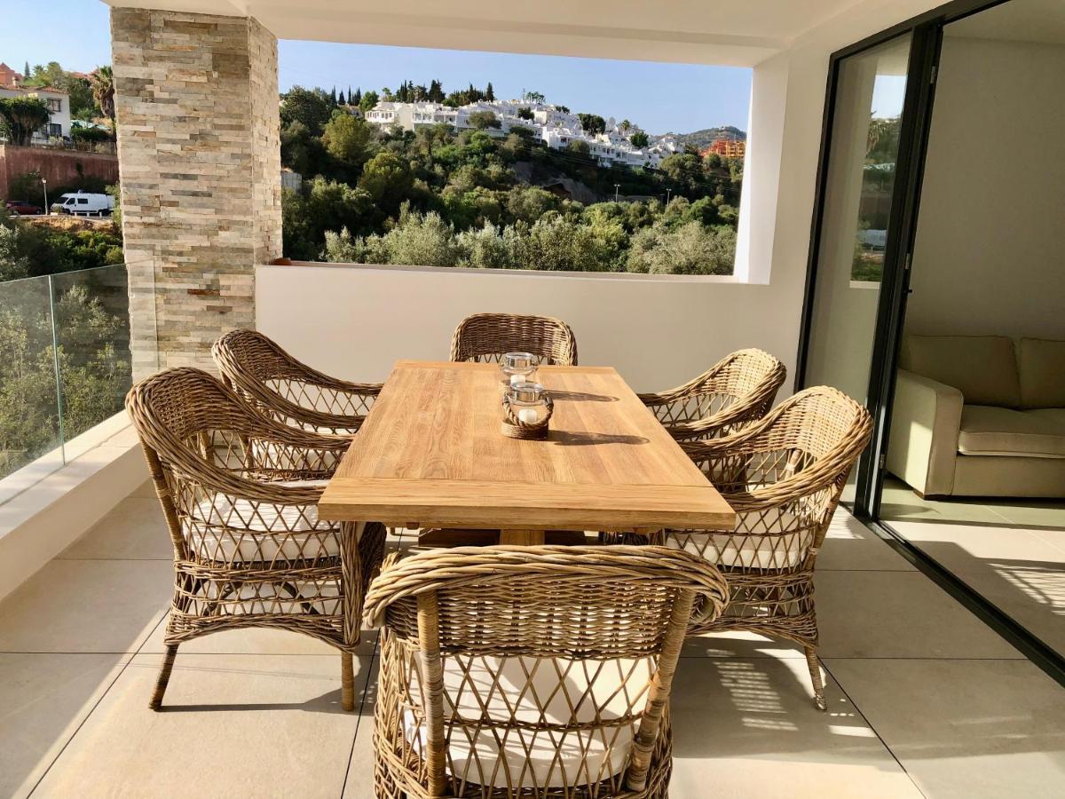 Modern Apartment In Front Of Cabopino Golf Marbella Exteriör bild