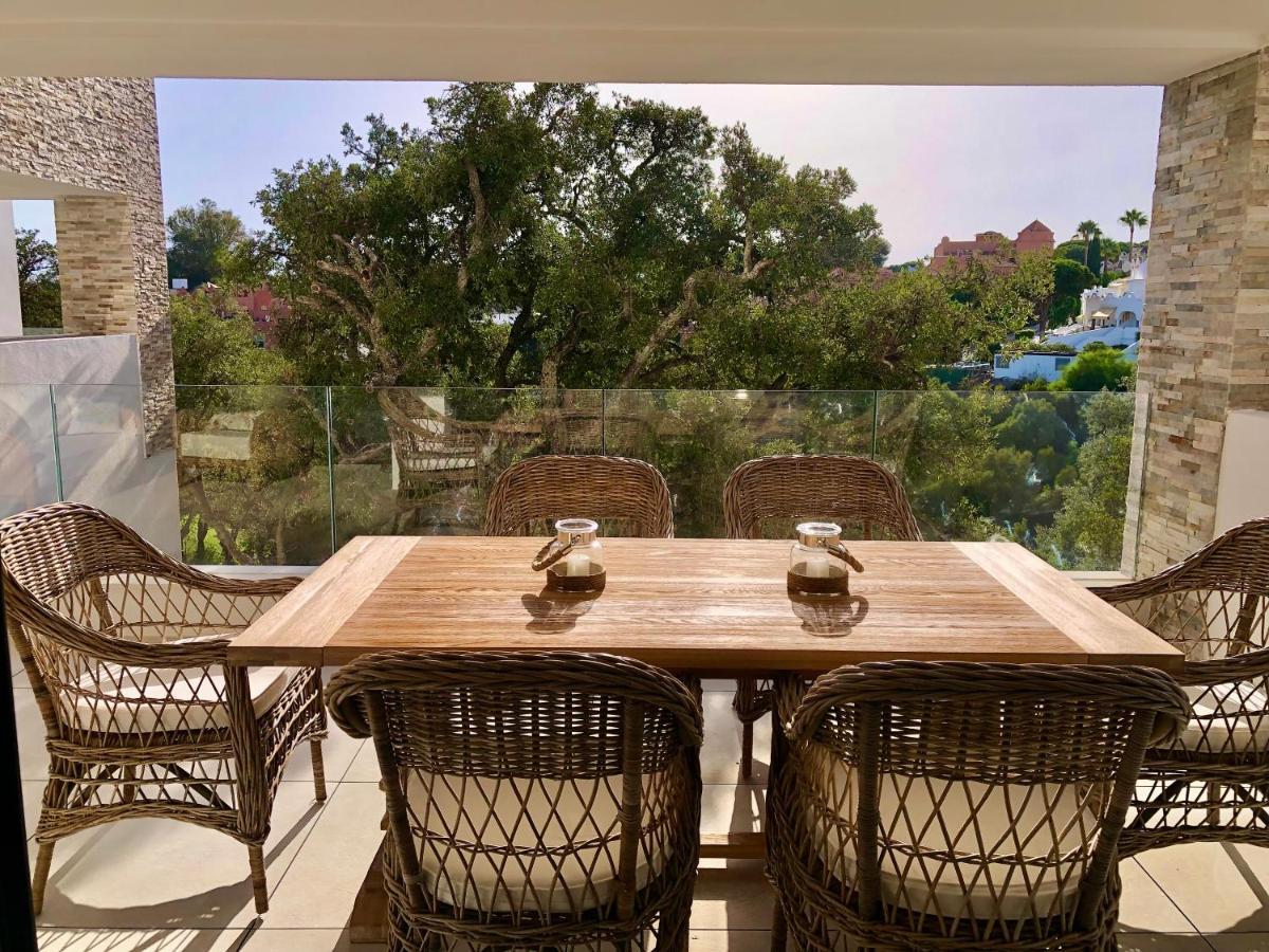 Modern Apartment In Front Of Cabopino Golf Marbella Exteriör bild