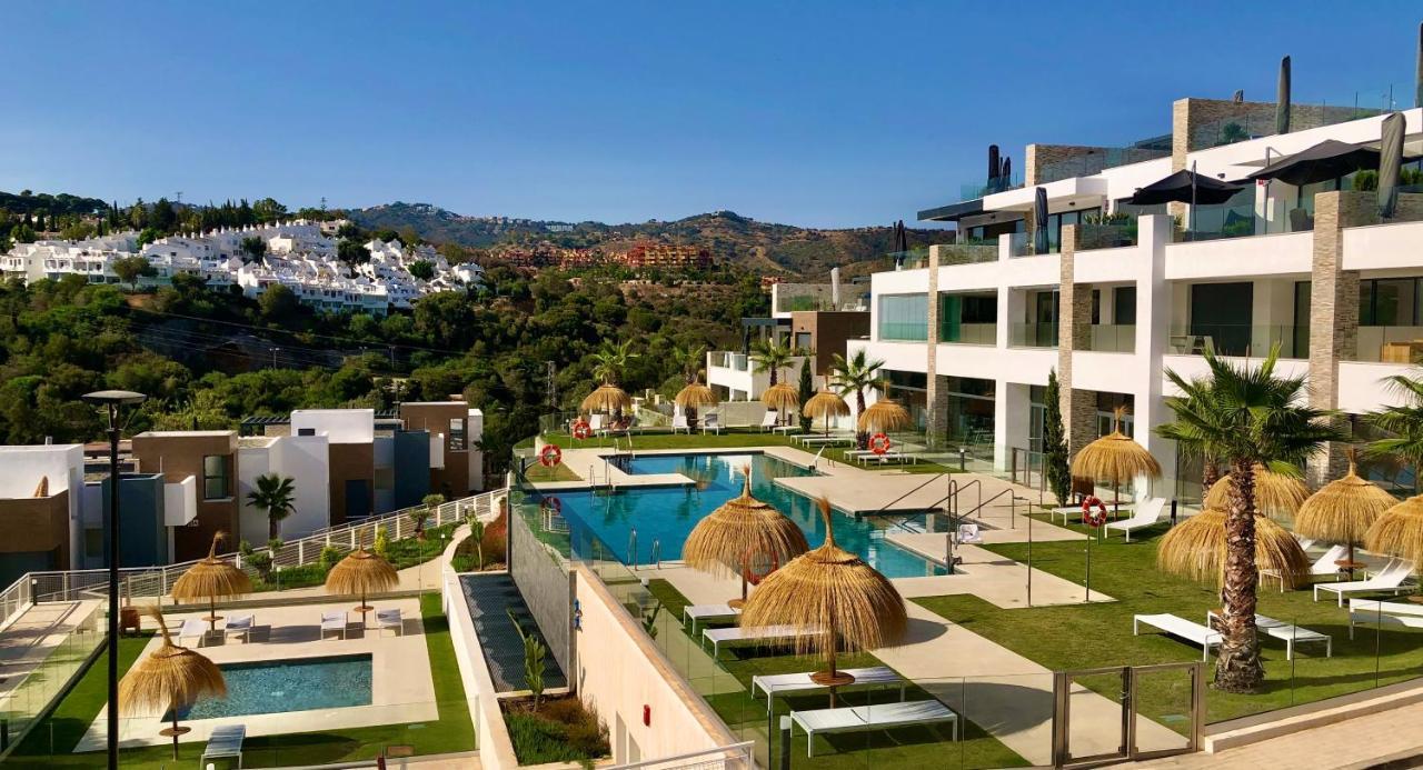 Modern Apartment In Front Of Cabopino Golf Marbella Exteriör bild